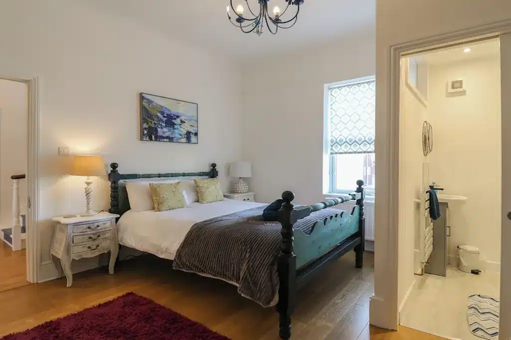 Double bedroom with ensuite